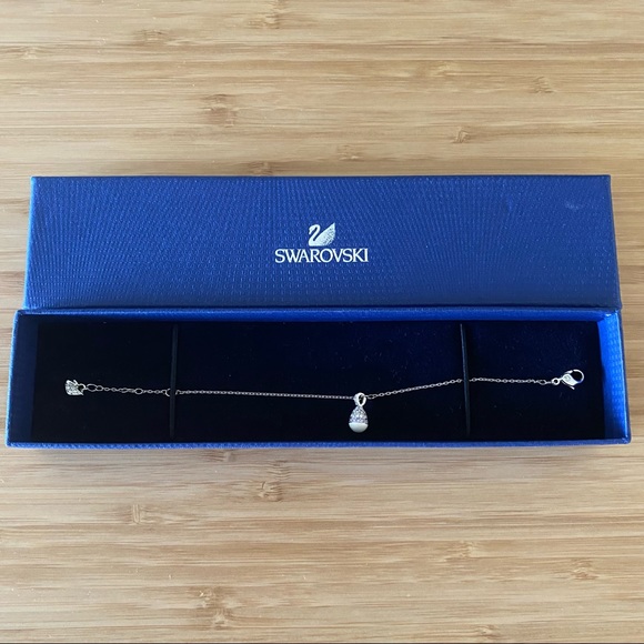 Swarovski Rotonde White Bracelet - Picture 3 of 3